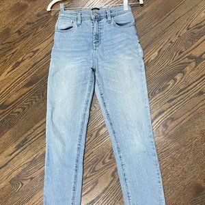 BDG Girlfriend High-Rise Cropped Jeans